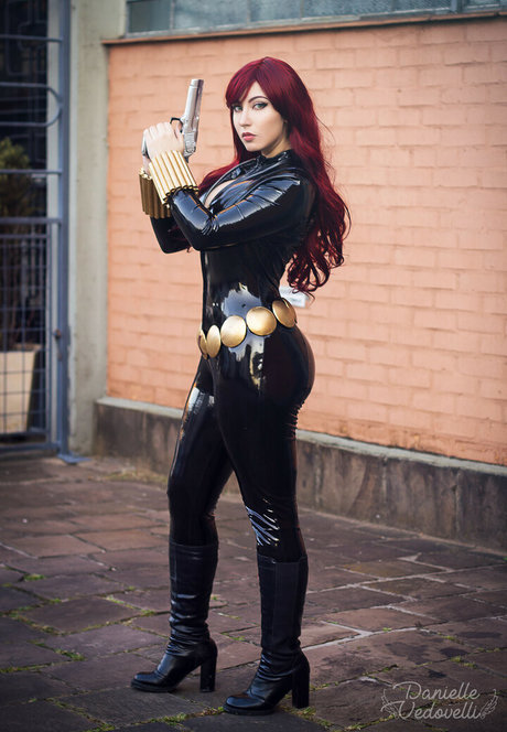 Danielle Vedovelli model nudes image