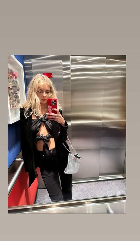 black pawg onlyfans erotic image