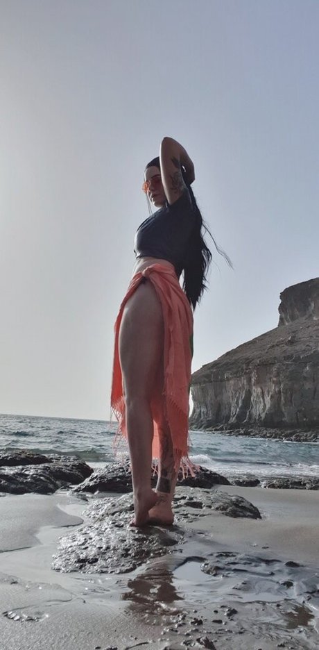 BobacoreCos star adult pic