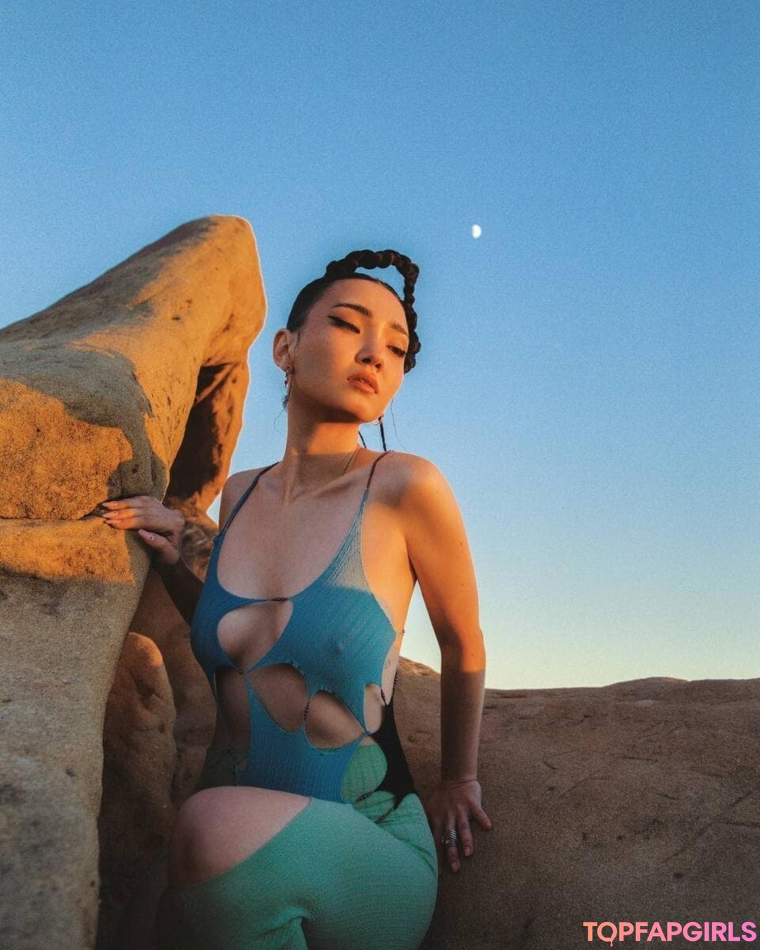 Aya Shalkar sex model archive