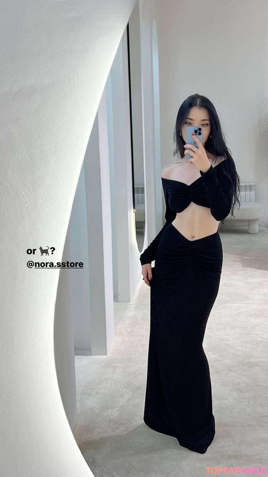curvy muscle onlyfans sexy nude pic
