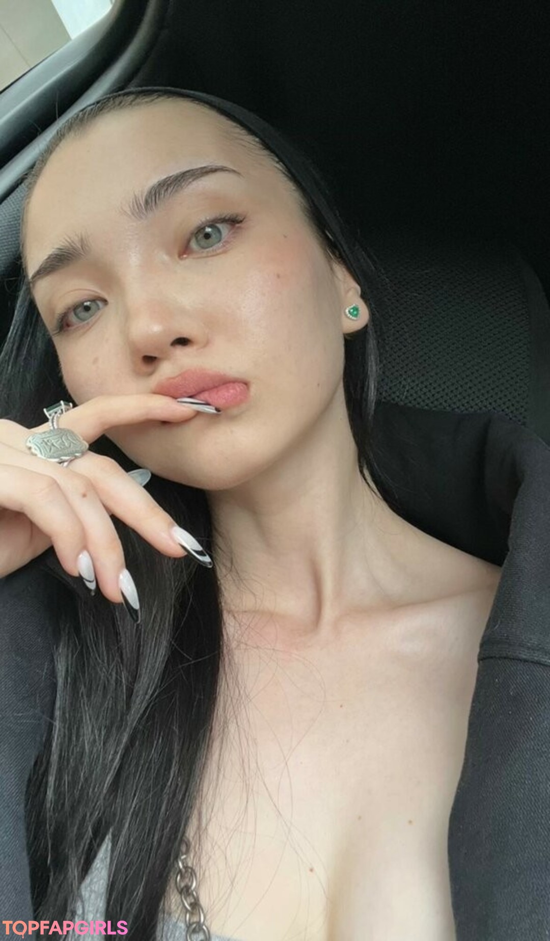 big tits cougar onlyfans art nude picture