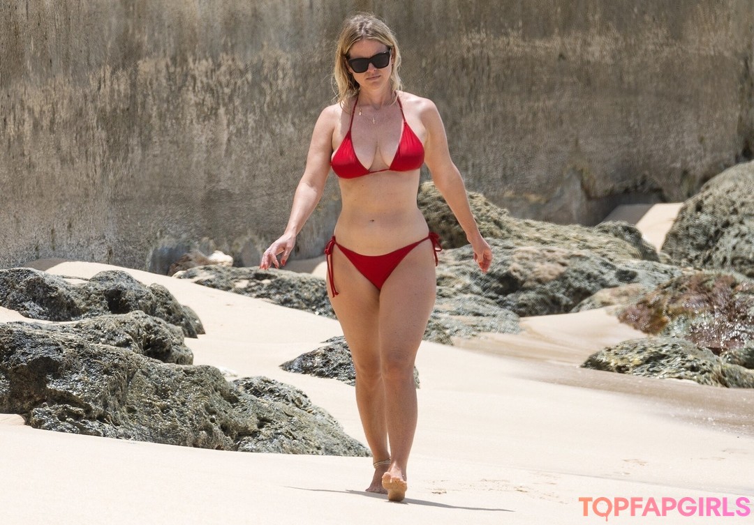 Alice Eve top pornstar img