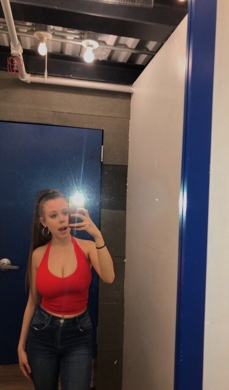 blonde secretary onlyfans hd photo