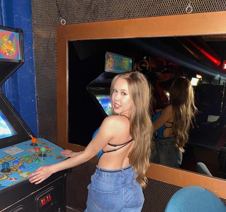 Emily Kyte pornstar hd images