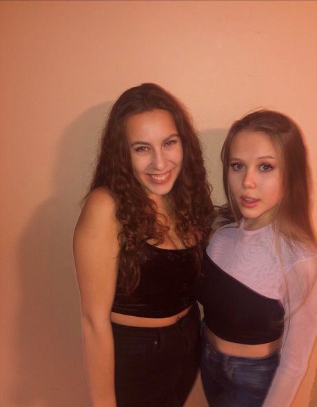 Emily Kyte top star images