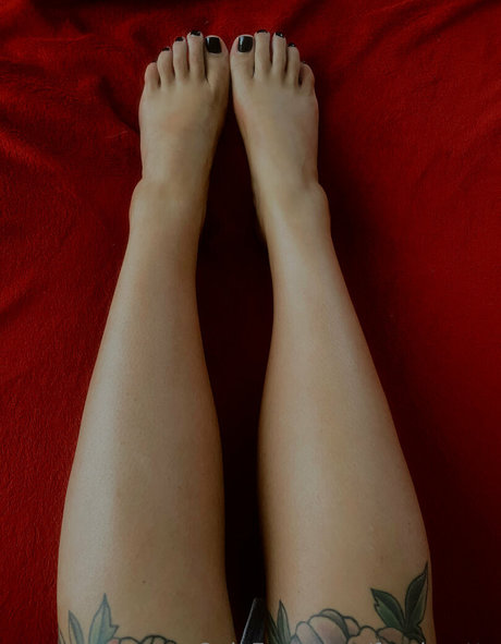 feetloretta model beautiful archive