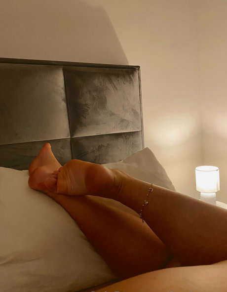 feetloretta pornstar sexy image