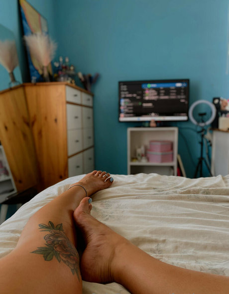 feetloretta pornstar erotic archive