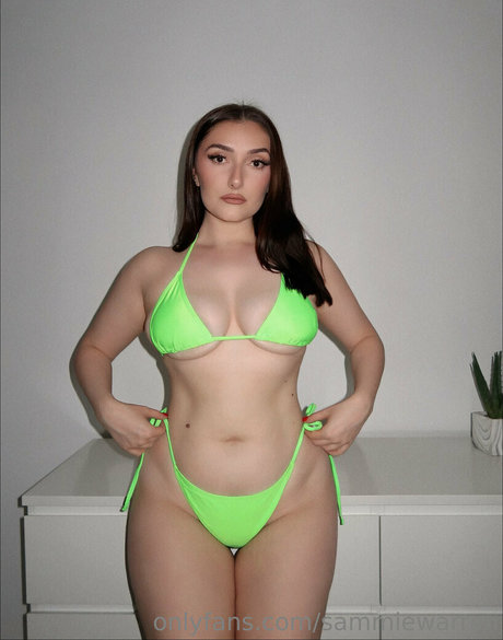 sammiewarren beautiful model image