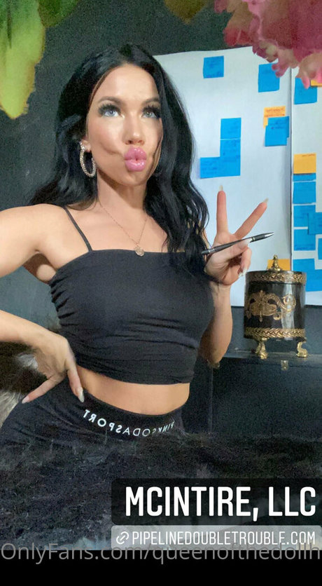 queenofthedollhouse star nice pictures