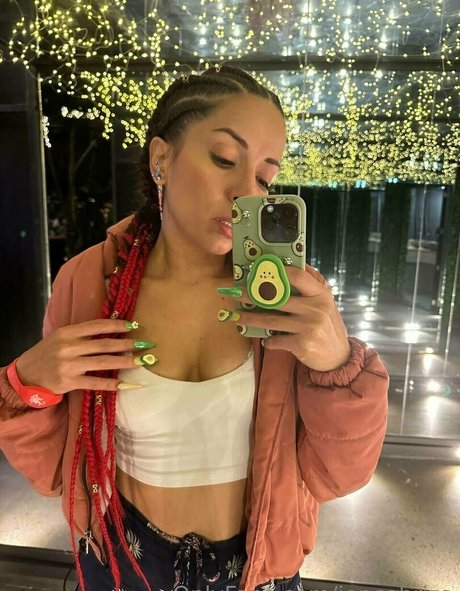 jencobriza naked actress image