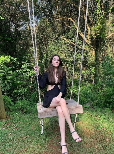 brunette petite onlyfans beautiful xxx gallery