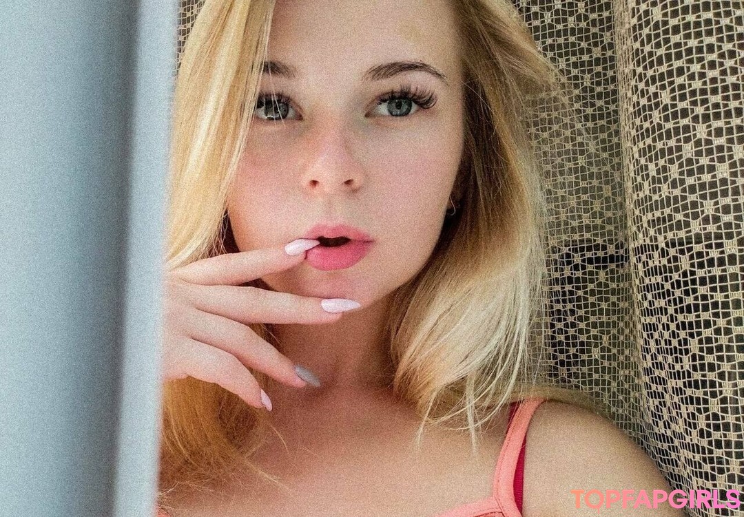petite skinny onlyfans porno photo