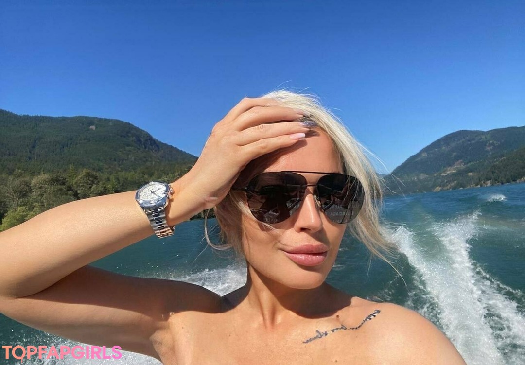 Julesblodna39 hot model pics