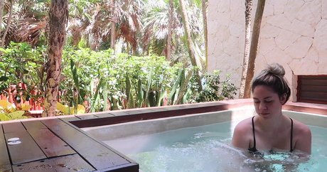 19 years old onlyfans sexy xxx picture