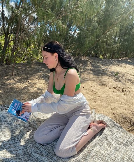 hayleypeckover profile image