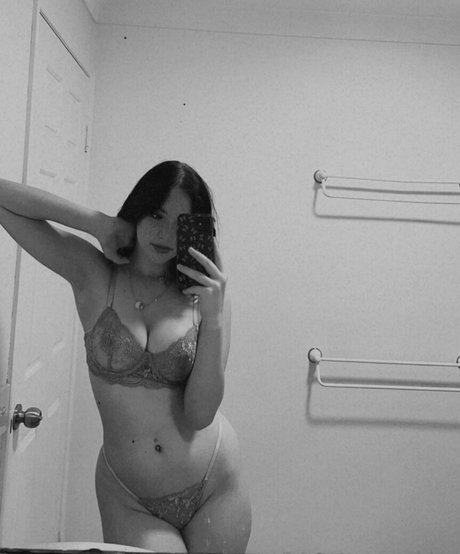 hayleypeckover model best pics