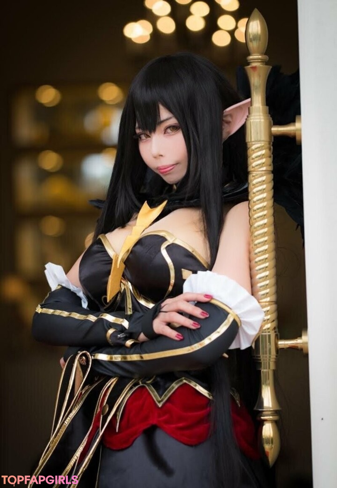 Uri11 27 nude actress photo