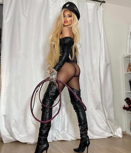 Goddess Slavena model adult image