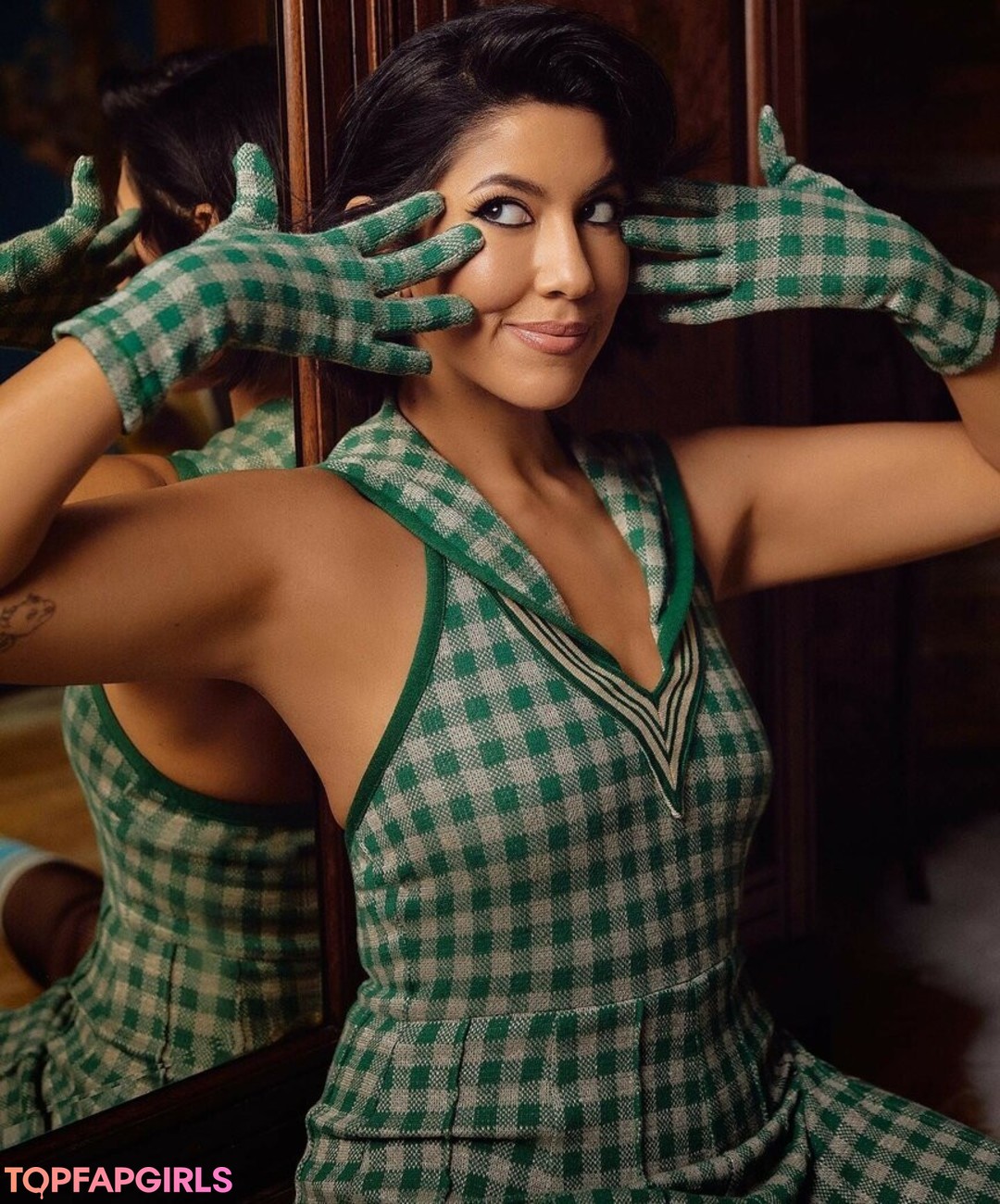 Stephanie Beatriz naked model photo