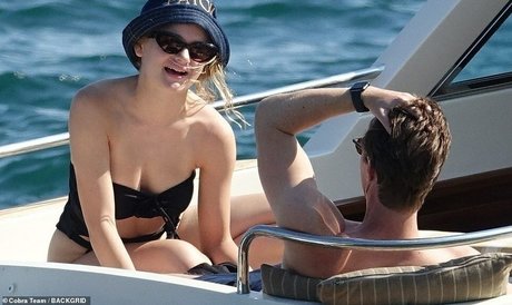 fat shemale onlyfans sexy nude images