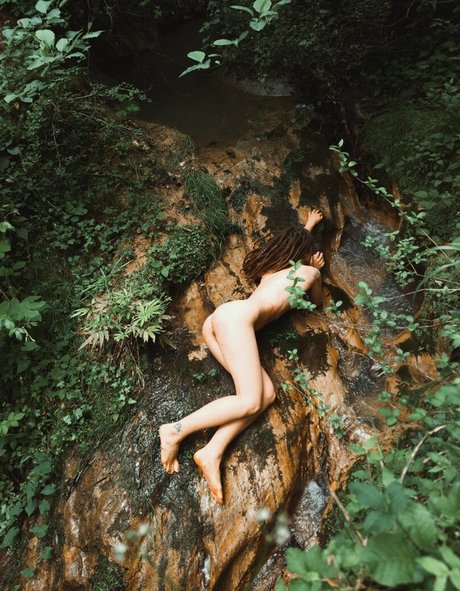 Beauty Bird sex model pictures