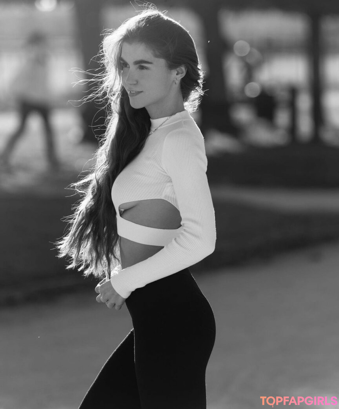 Effy Jones perfect model pictures