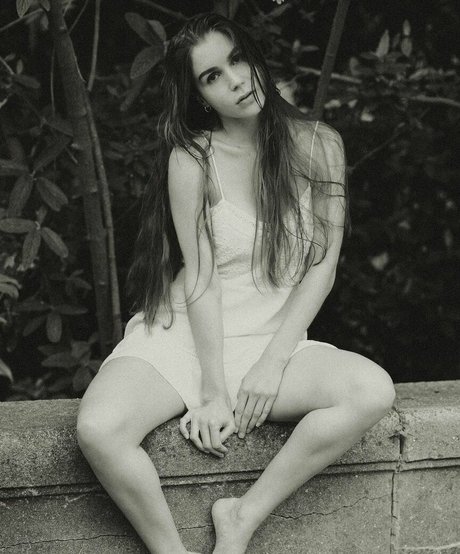 Effy Jones model free galleries