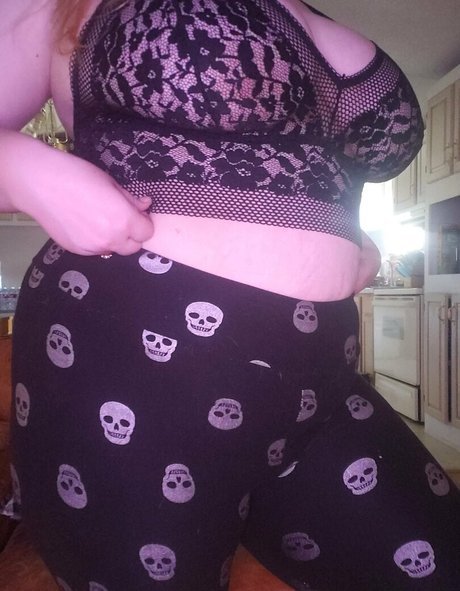 feedistdani pretty star archive