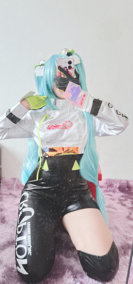 Yuusachii beautiful pornstar photos