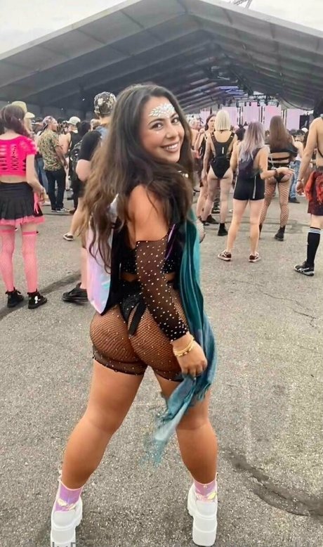 freelilthiccckk model adult picture