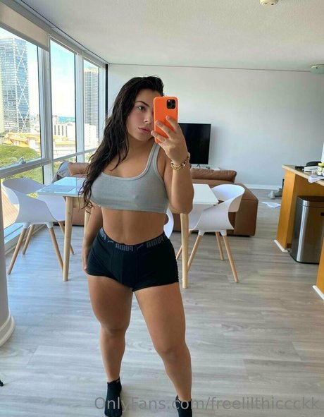 freelilthiccckk nudes star pictures