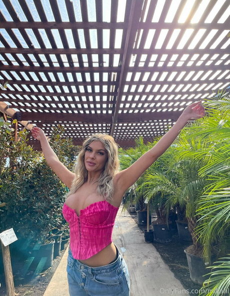 ebony wet pussy onlyfans nice galleries