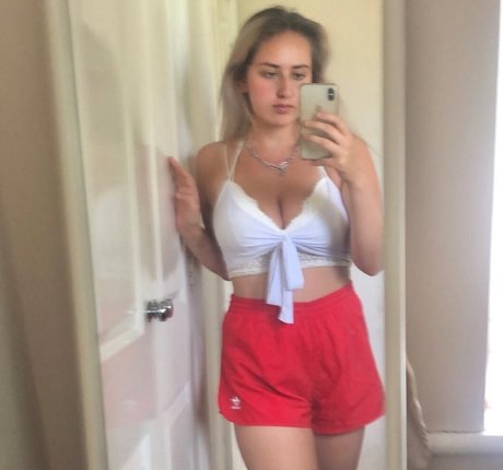 mimisounds sexy actress pic