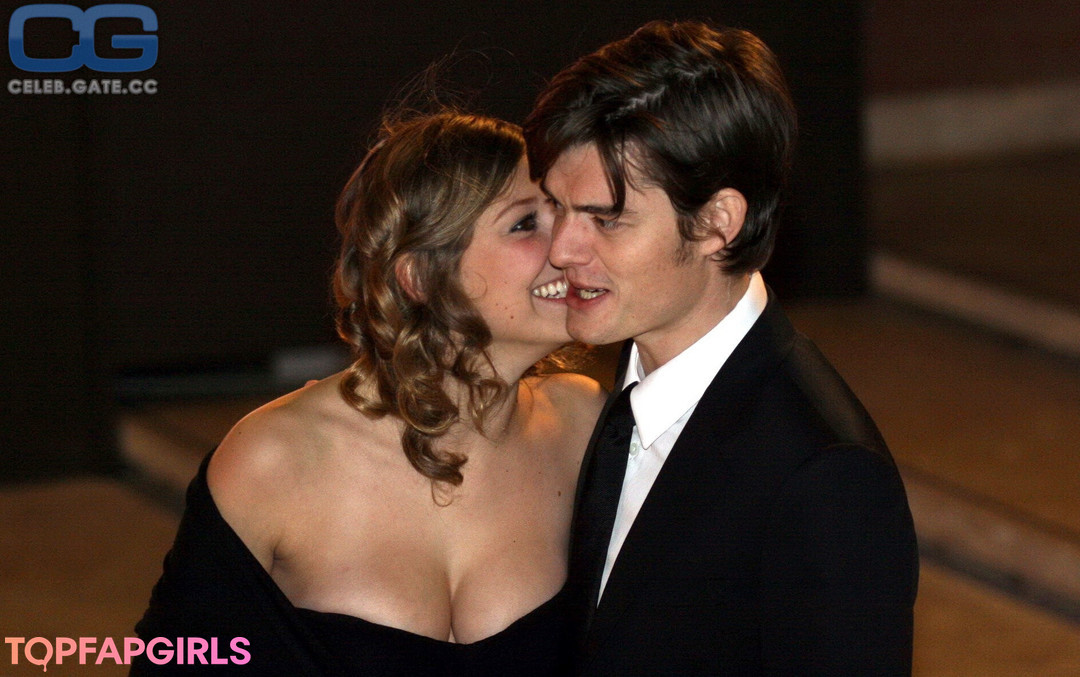 Alexandra Maria Lara pornstar top image