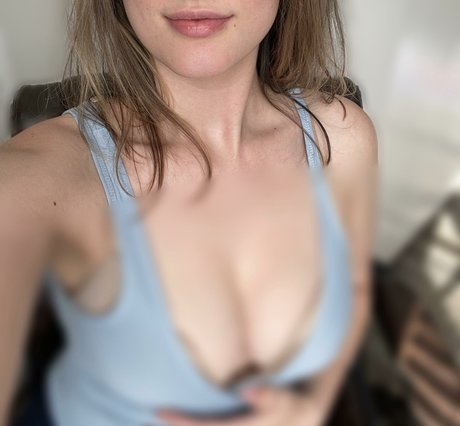 Allura Mora pornstar xxx img