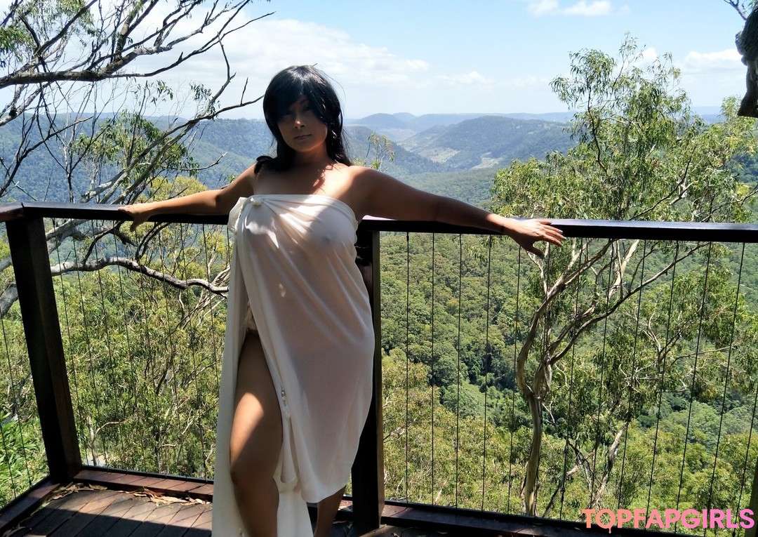 Aiysha Saagar pornstar galleries