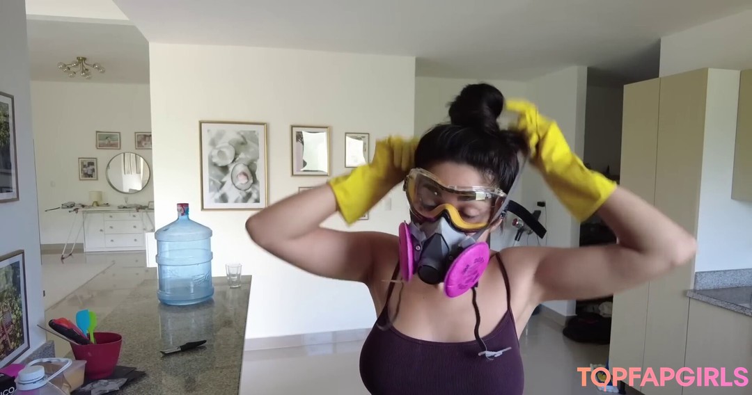 Shirin Azami pretty pornstar img