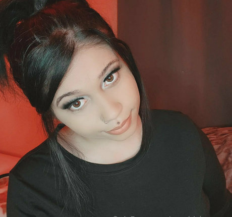 itsaaliyahjadee high quality model img