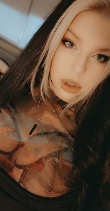 msfuckingrogue nudes star img