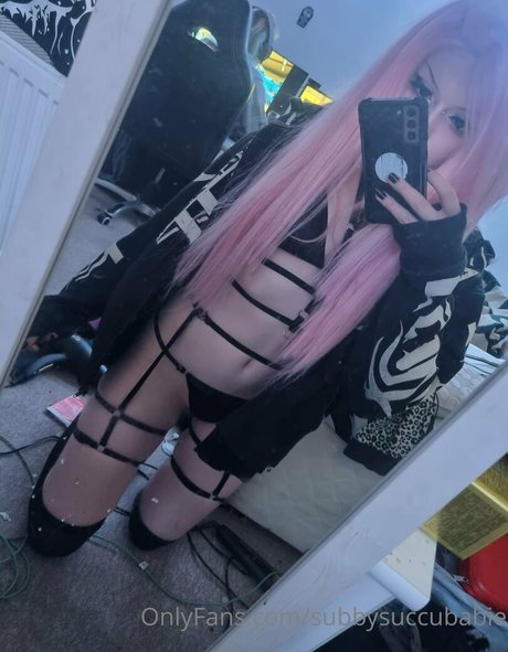 subbysuccubabie model top photos