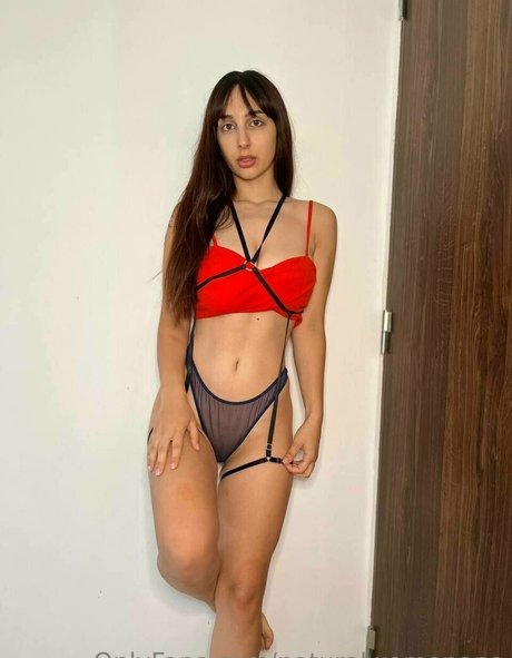 naturalwomenana high quality model photos