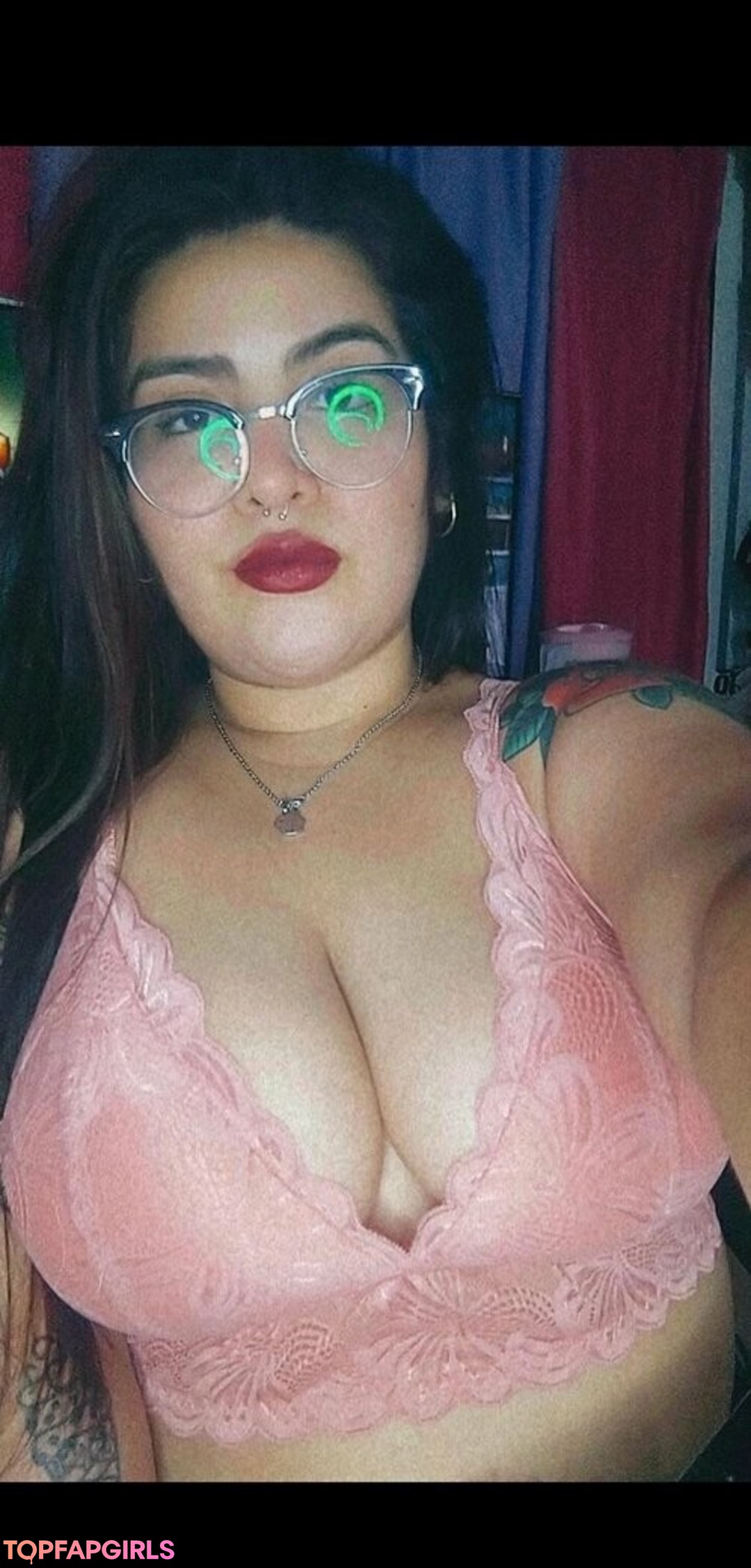 mistressdakotaf free star pic