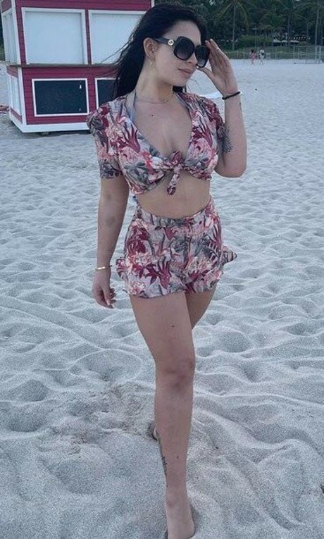 teacher milf onlyfans sexy nude photos