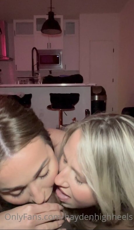 Haydenhighheels naked star gallery