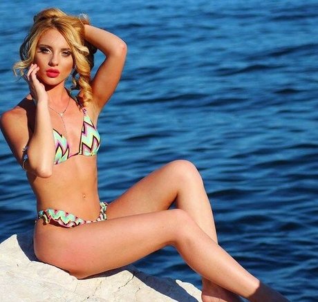 office milf onlyfans sex photo