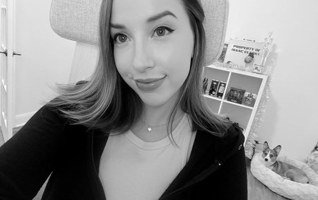 asian onlyfans top img