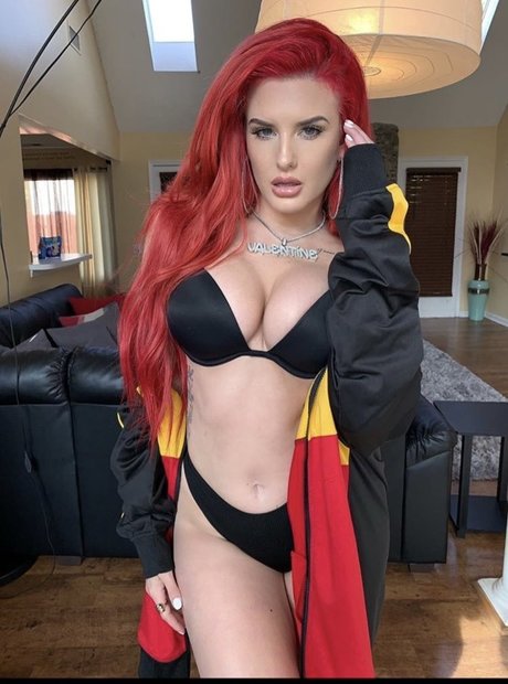Justina Valentine star top picture