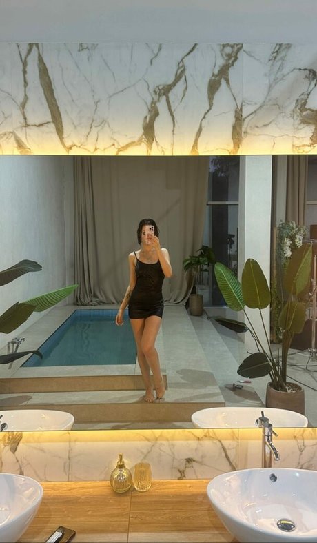 Ai Mori sexy model pics